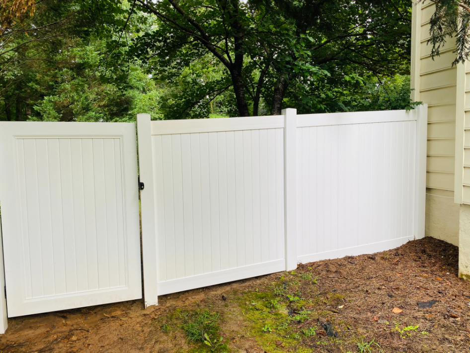 Fence Cleaning in Peachtree Corners, GA